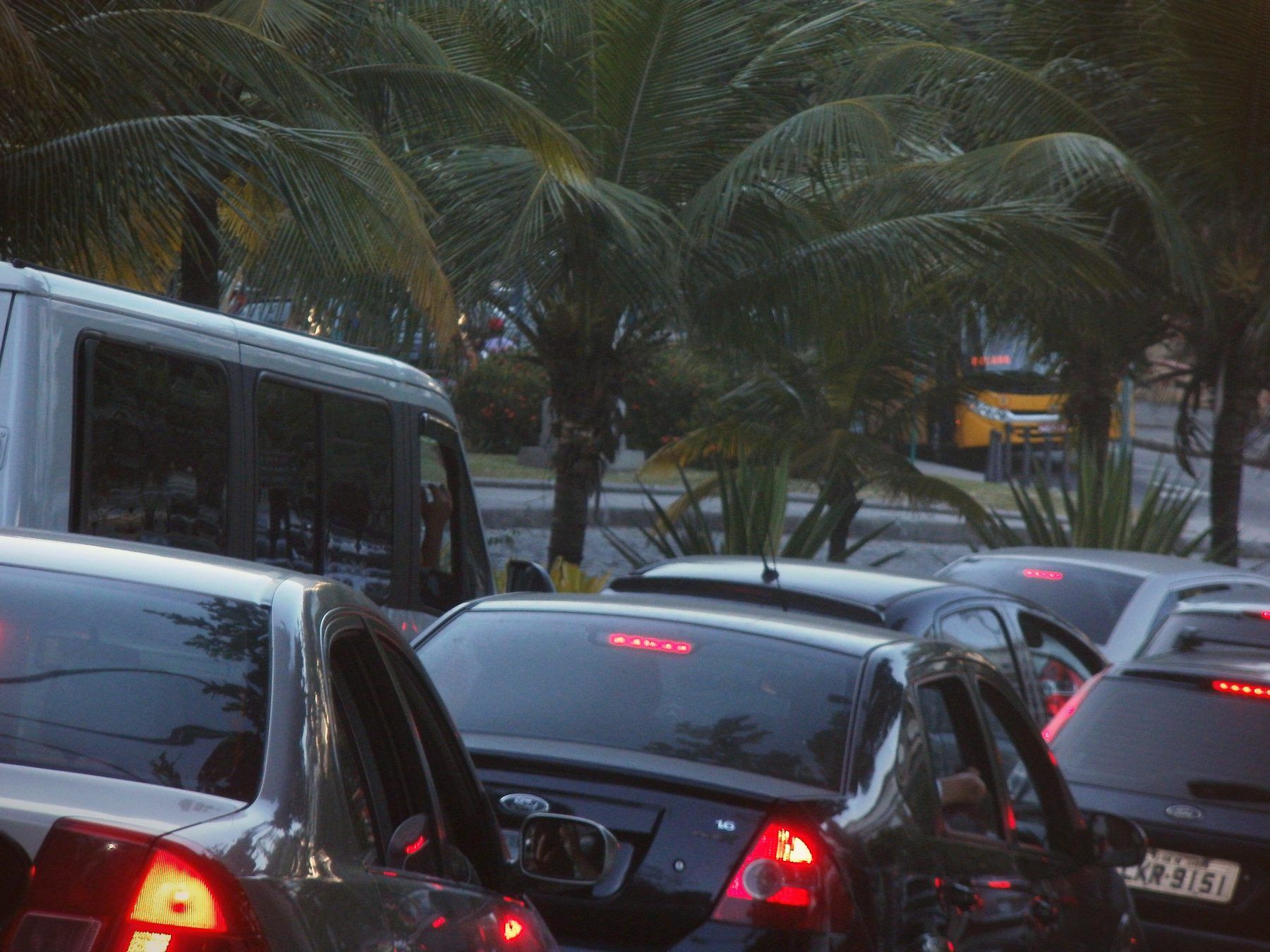 La route côtière de l'Avenida Niemeyer en contrebas de Vidigal